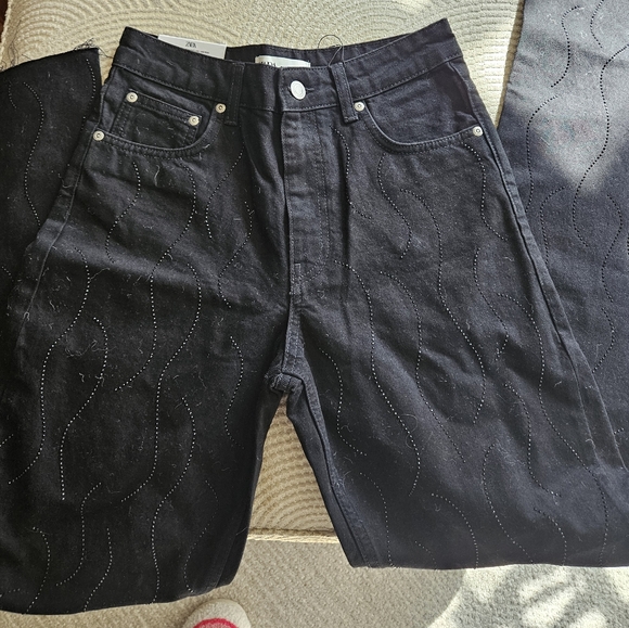 NWT Zara Rhinestone Black Jean Pants Embroidered- size 4 - Picture 4 of 13